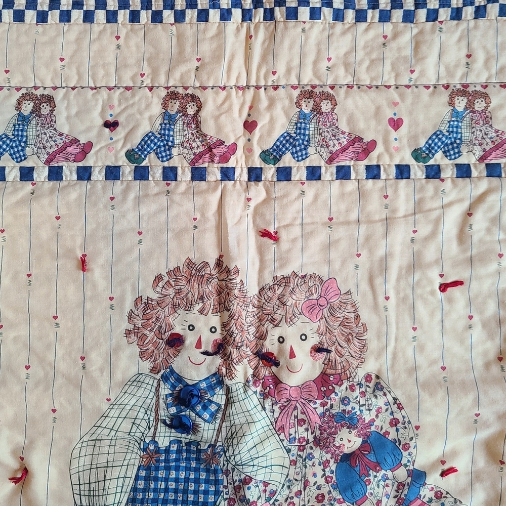 Vtg Raggedy Ann & Andy Baby Quilt Wall Hanging Throw Blanket Nursery Handmade - Picture 3 of 15